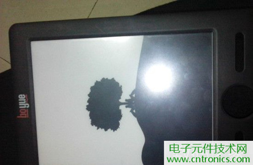 不怕摔的電紙書！一款柔性屏電子書閱讀器拆解