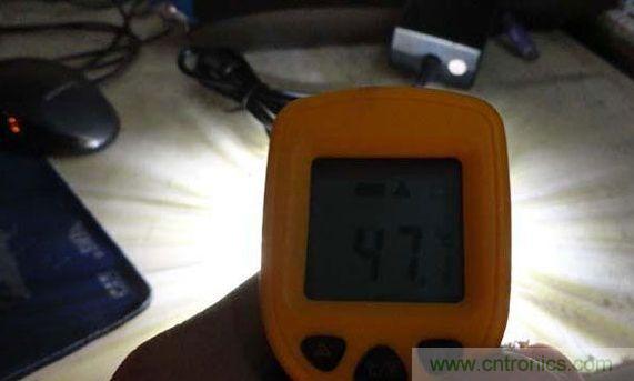 變廢為寶！風扇散熱器變身山寨LED燈