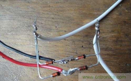 創(chuàng)意DIY！迷你風(fēng)力發(fā)電機(jī)！