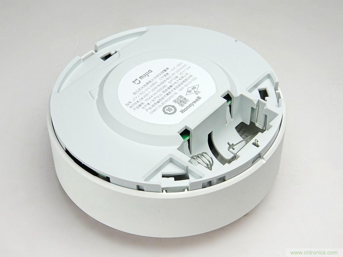 小米煙霧報警器拆解：一顆電池可用五年是如何做到的？